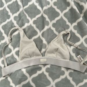 SKIMS SMALL WHITE BRALETTE